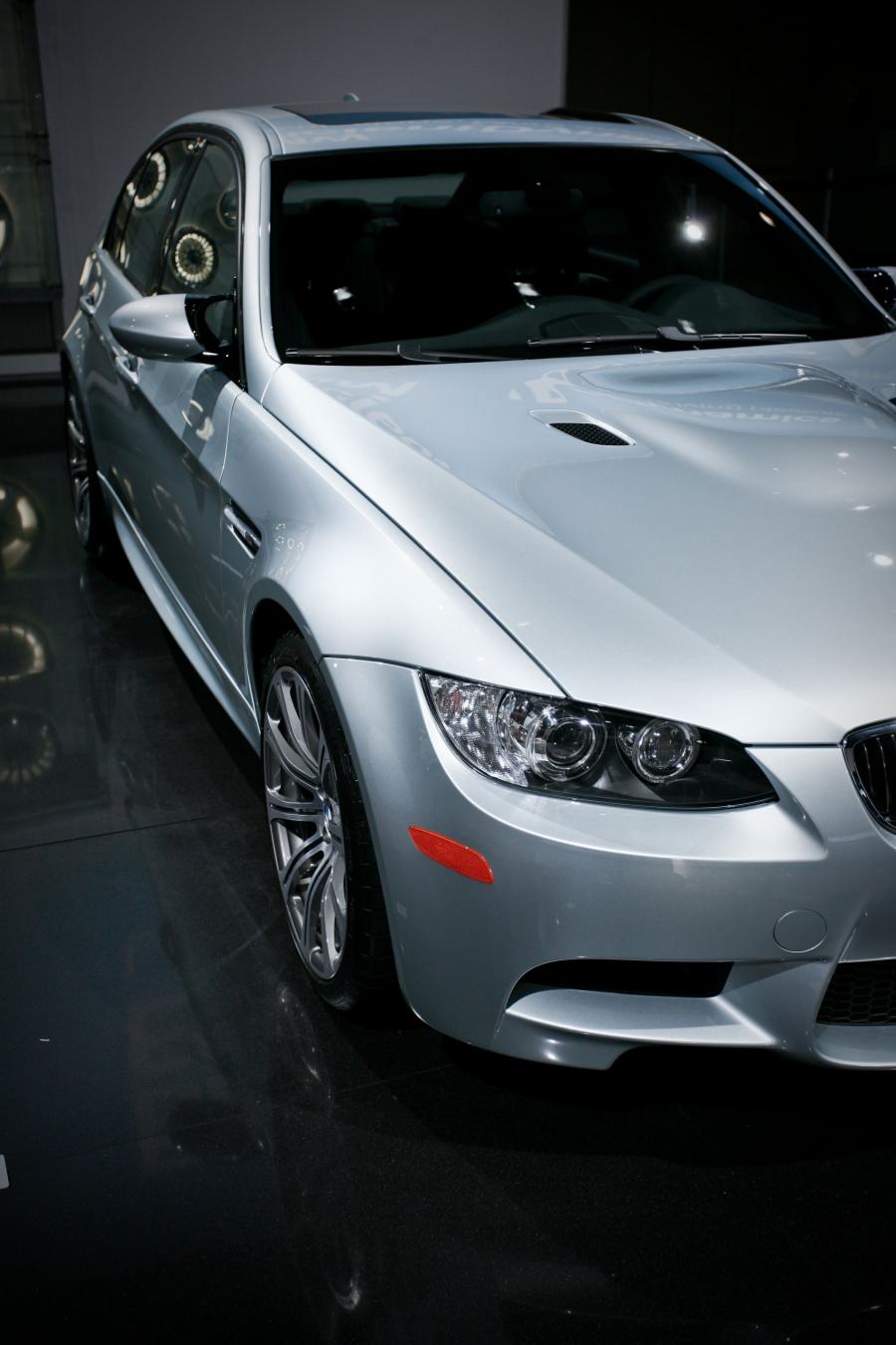  BMW M3 Sedan 2007 года  (фото 34 из 72)